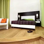 Ig-Suites