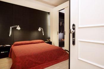 Guest house Ig-suites